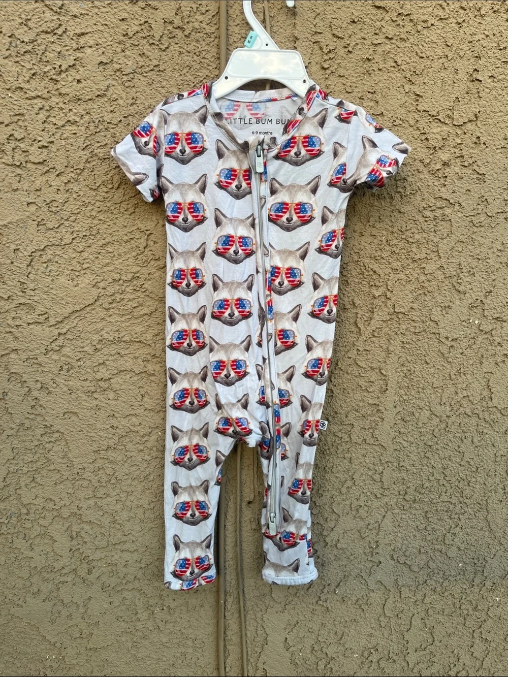 Little Bum Bums Cream Kids One-Piece with American Flag Cat Print Sz 6/9M